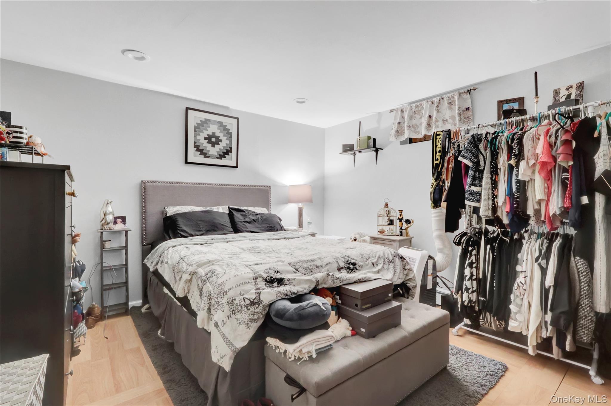 #18 photo, 89 Marie Street, Lindenhurst , NY 11757