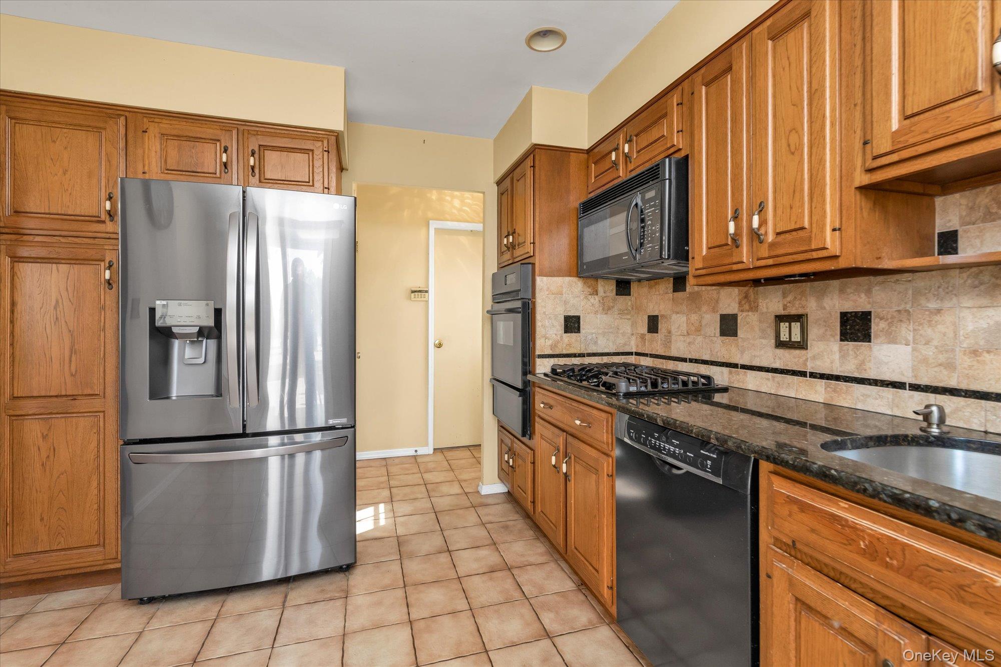 #10 photo, 336 W 9th Street, Deer Park , NY 11729