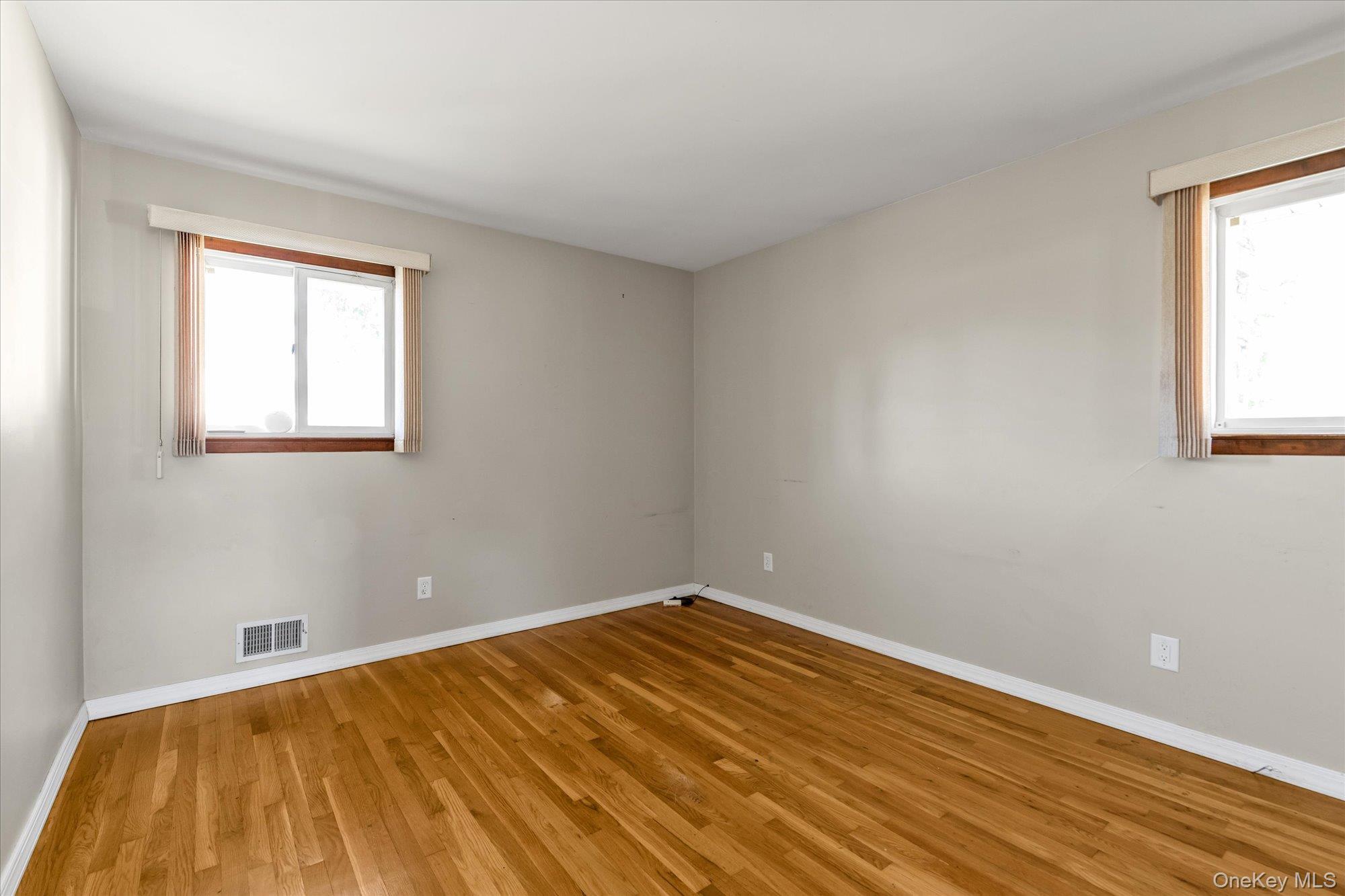 #14 photo, 336 W 9th Street, Deer Park , NY 11729