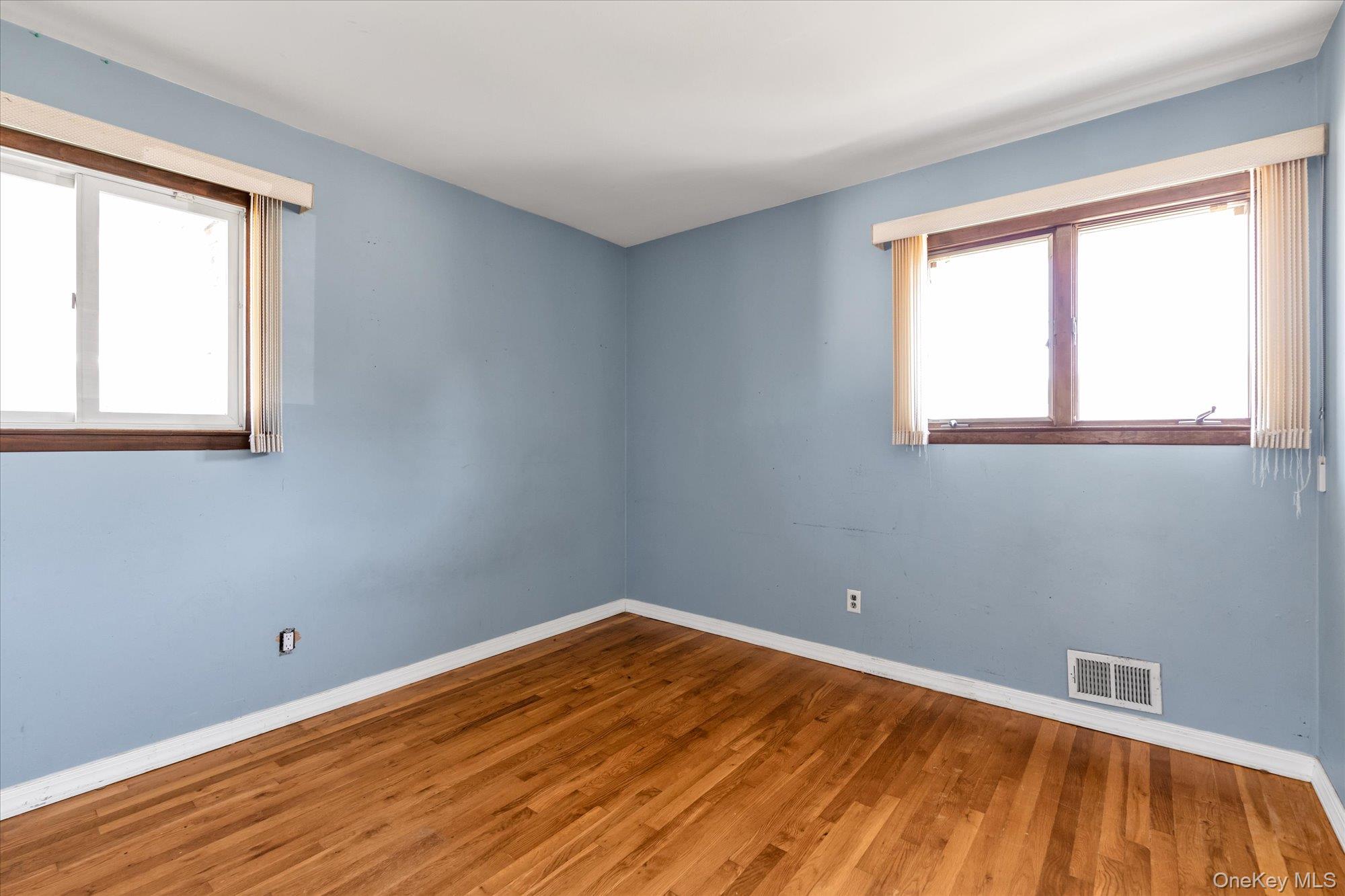 #15 photo, 336 W 9th Street, Deer Park , NY 11729