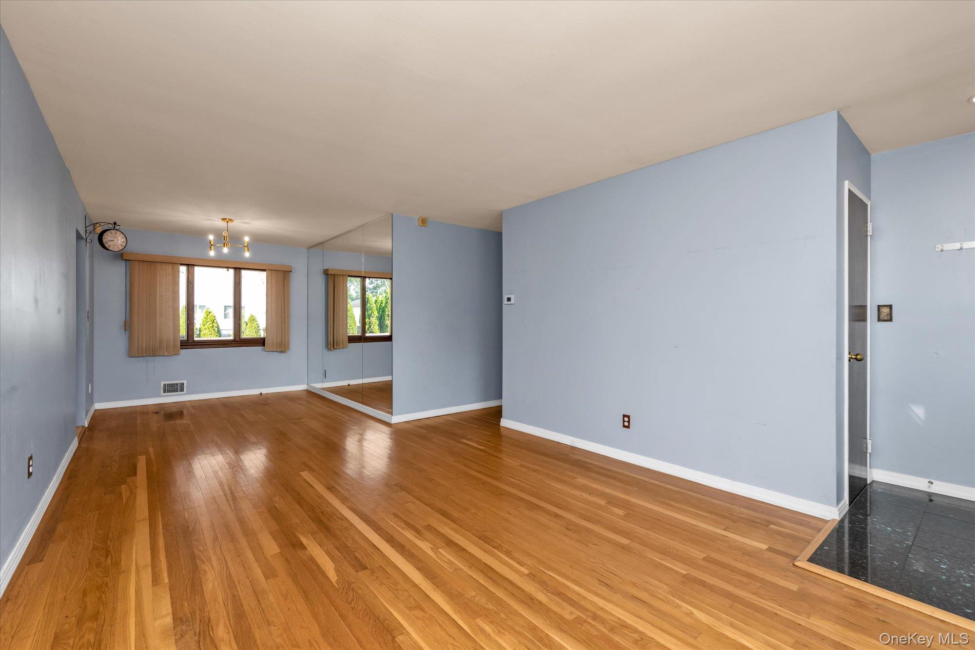 #6 photo, 336 W 9th Street, Deer Park , NY 11729