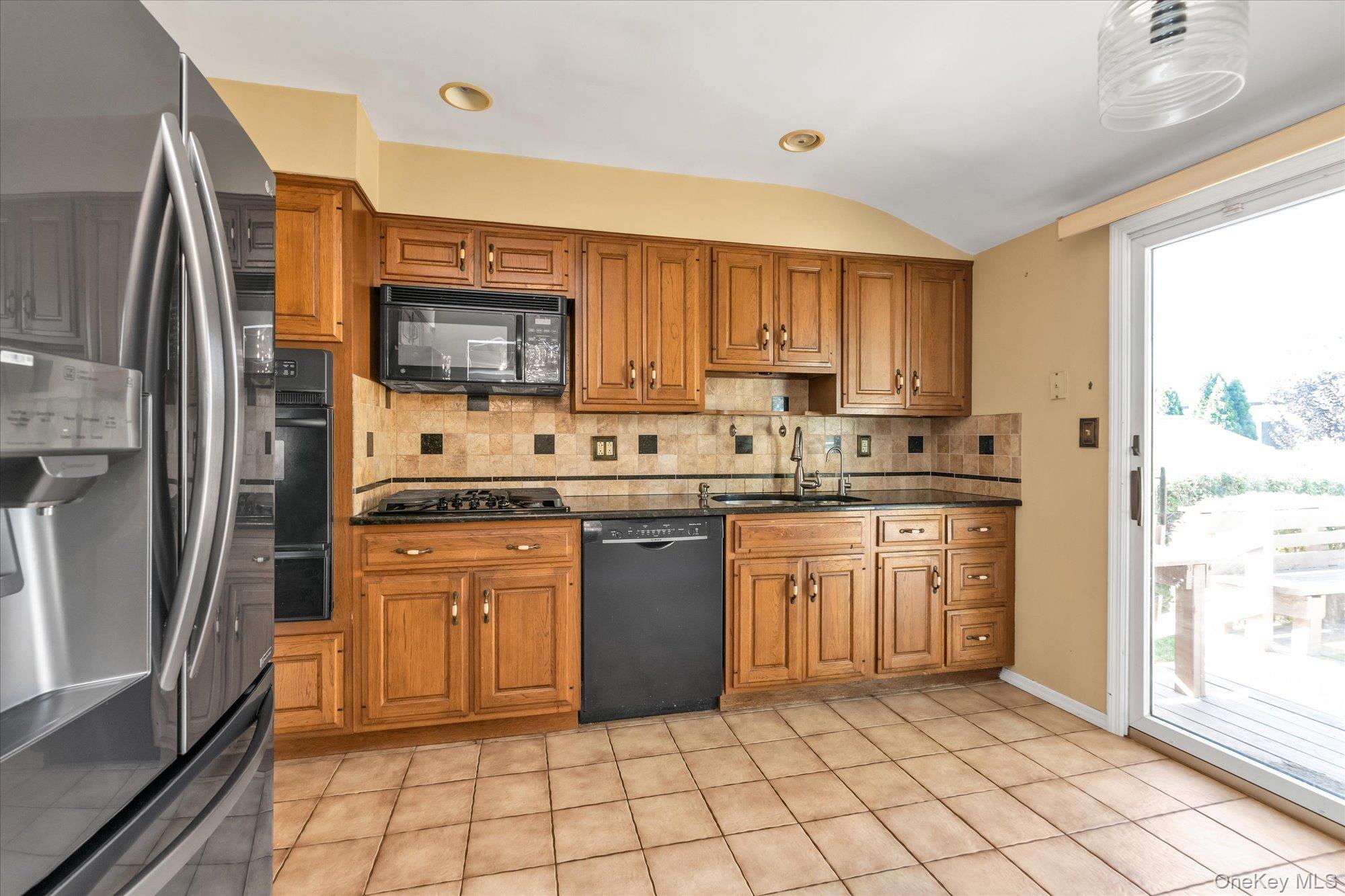 #9 photo, 336 W 9th Street, Deer Park , NY 11729