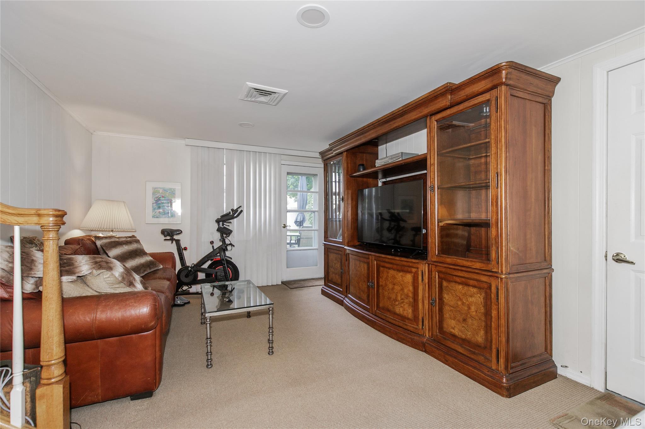 #13 photo, 61 Mitchell Avenue, Plainview , NY 11803