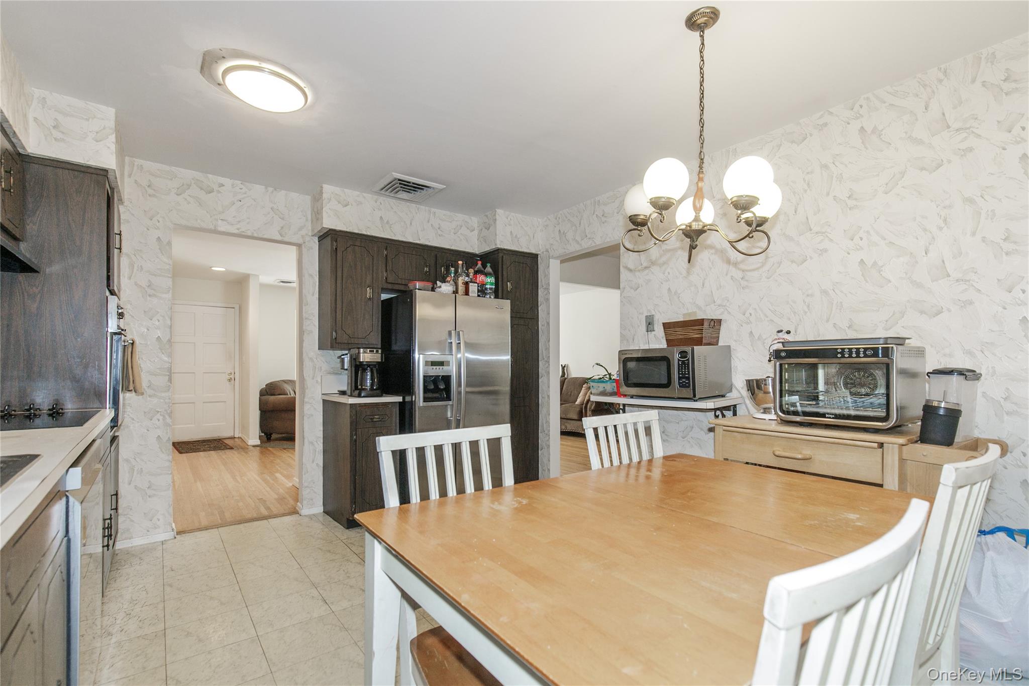 #7 photo, 61 Mitchell Avenue, Plainview , NY 11803