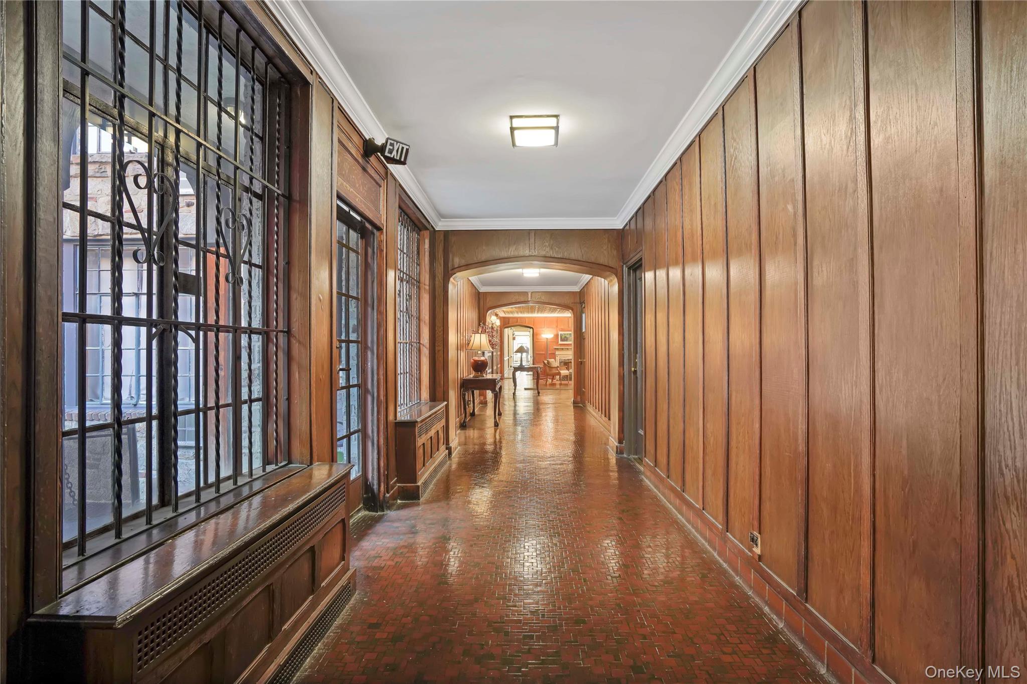 #5 photo, 20 Continental Avenue, クイーンズ区 Forest Hills , NY 11375