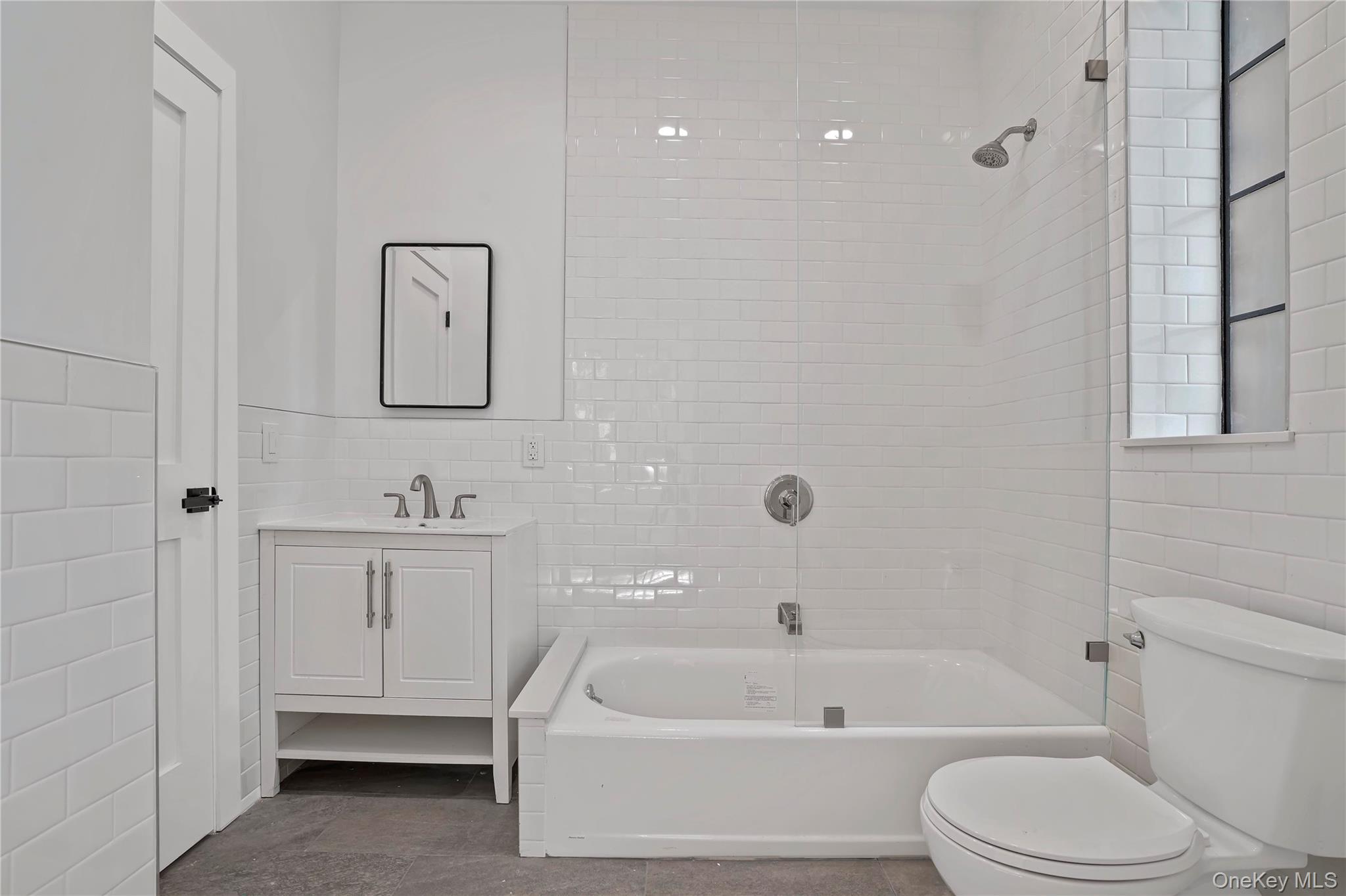 #7 photo, 20 Continental Avenue, クイーンズ区 Forest Hills , NY 11375