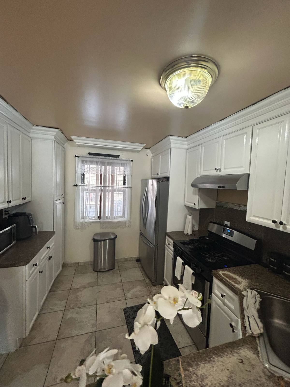 #24 photo, 653 E 158 St., Woodstock , NY 10456