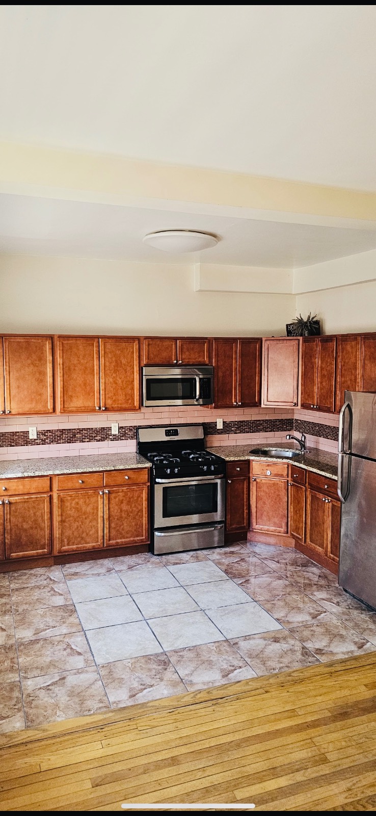 #1 photo, 753 Broadway, #16, Kingston NY , NY 12401