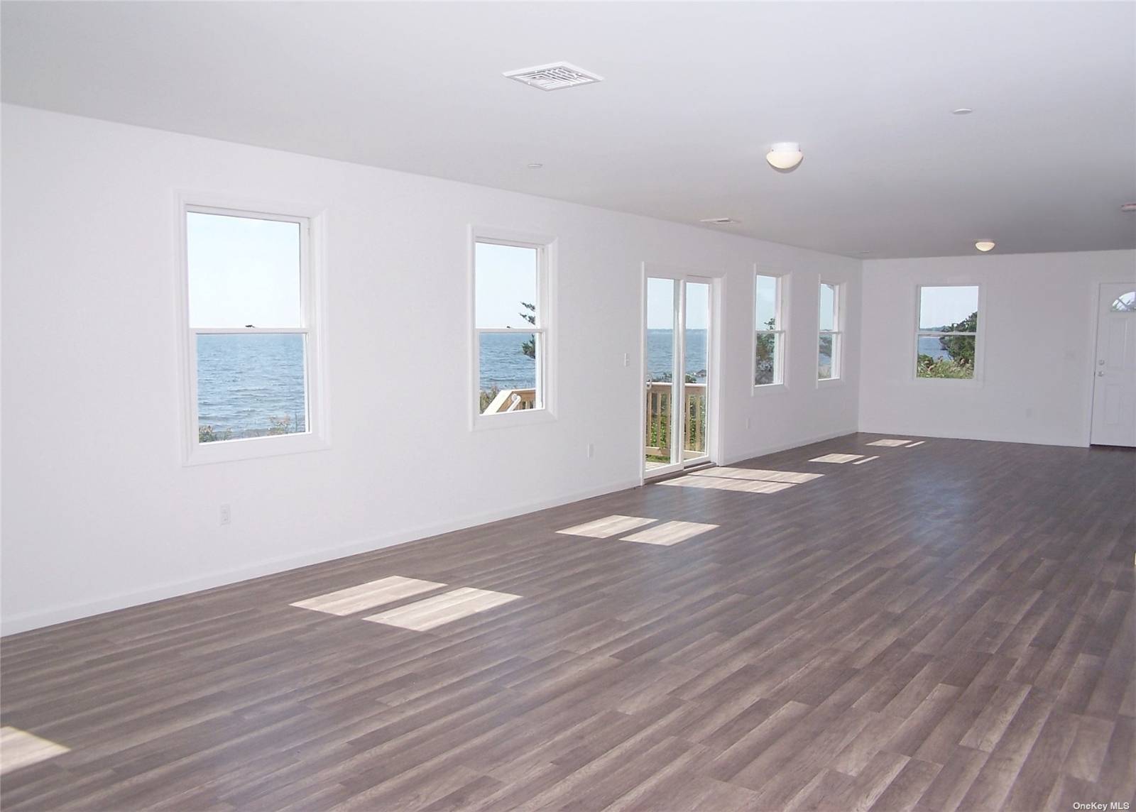 #3 photo, 22 Rod St, E Patchogue , NY 11772