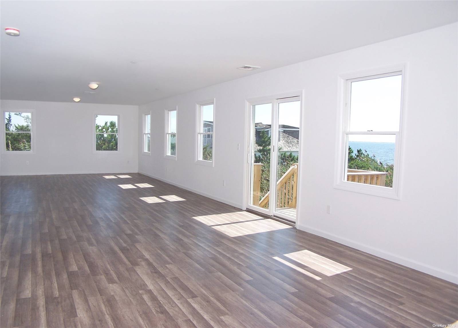 #4 photo, 22 Rod St, E Patchogue , NY 11772