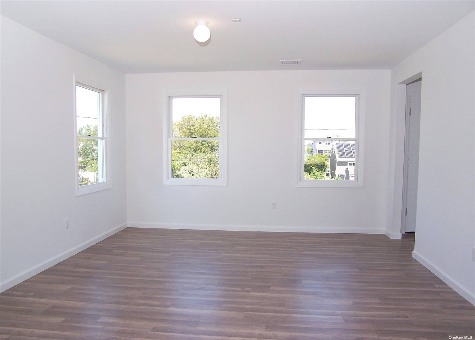 #9 photo, 22 Rod St, E Patchogue , NY 11772