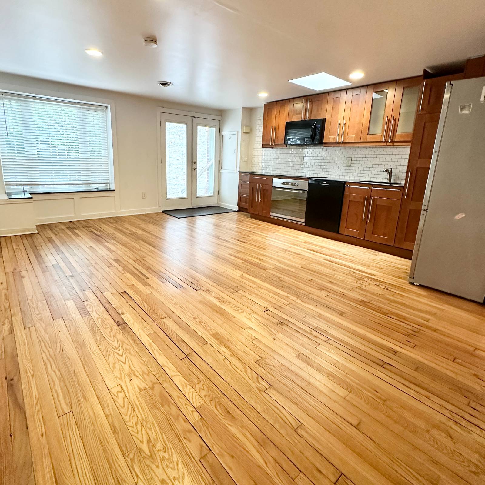 #1 photo, 229 Elm St, Albany , NY 12202