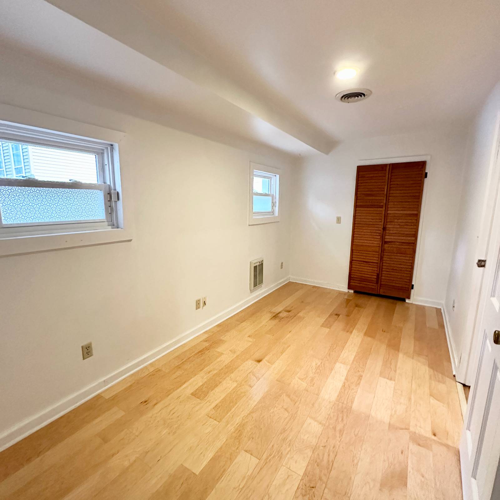 #11 photo, 229 Elm St, Albany , NY 12202