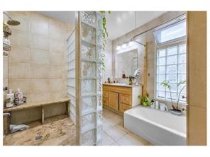 #14 photo, 1854 73rd St, ブルックリン区 Bensonhurst , NY 11204