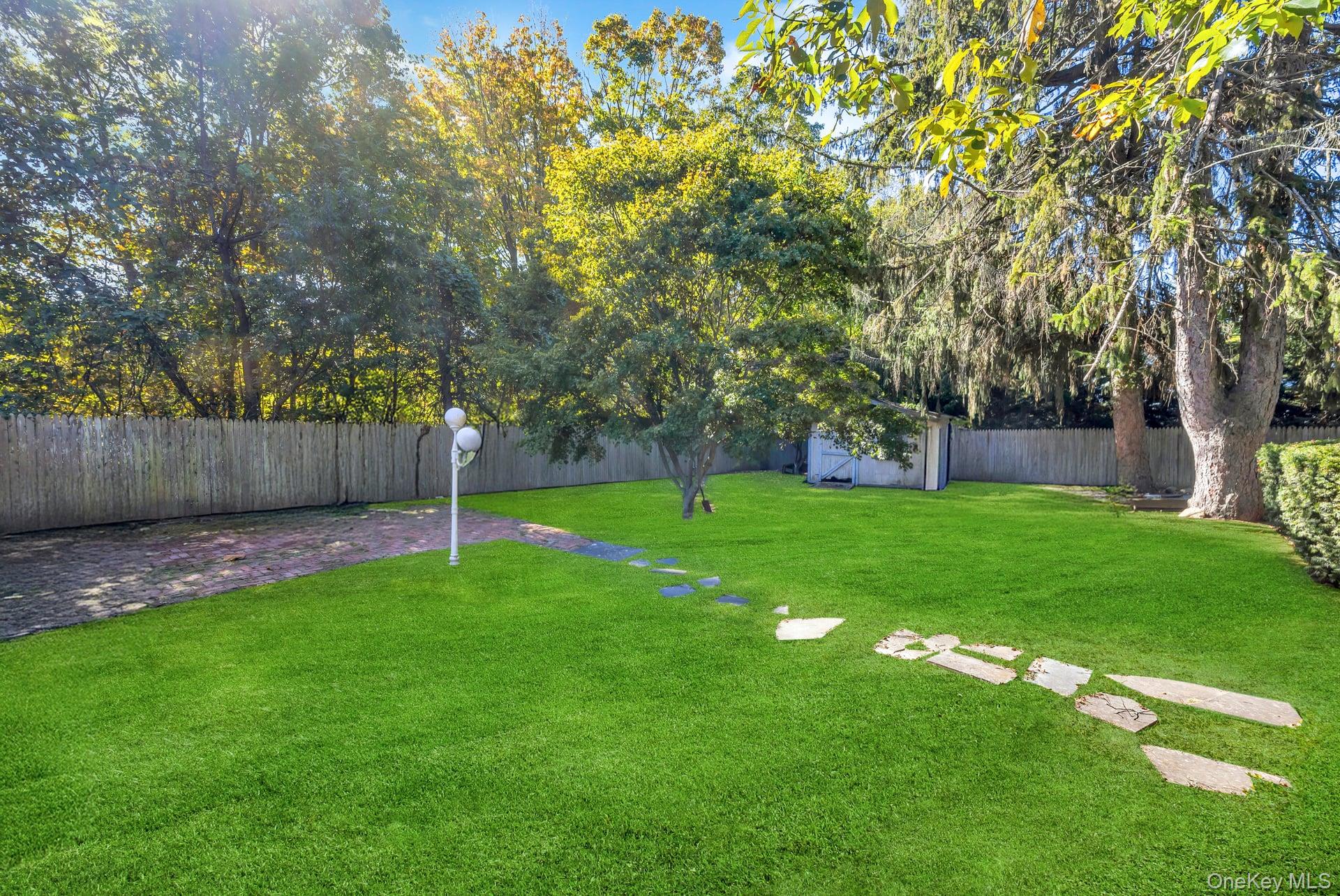 #12 photo, 432 Kime Avenue, West Islip , NY 11795