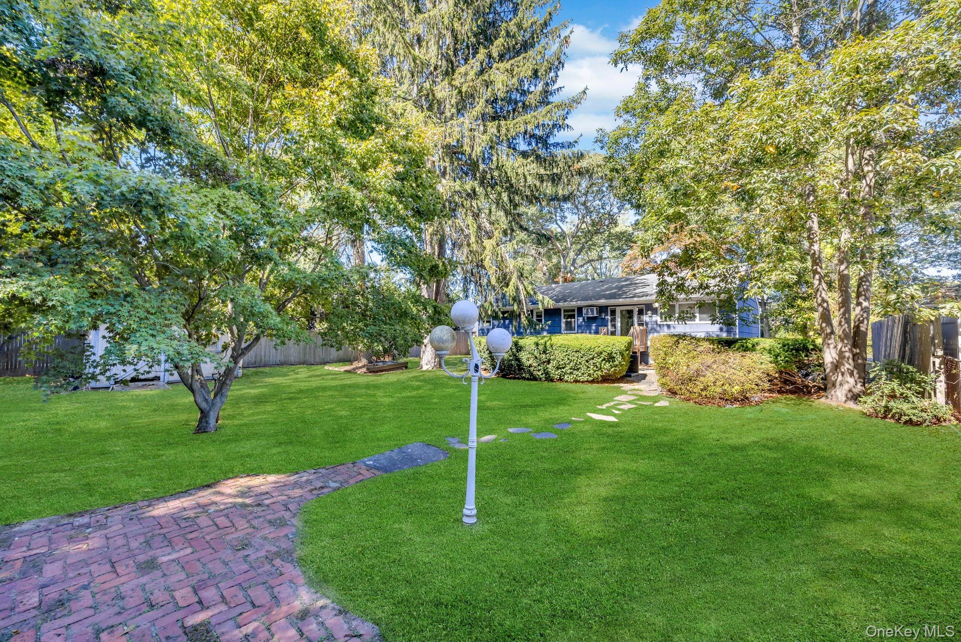 #13 photo, 432 Kime Avenue, West Islip , NY 11795