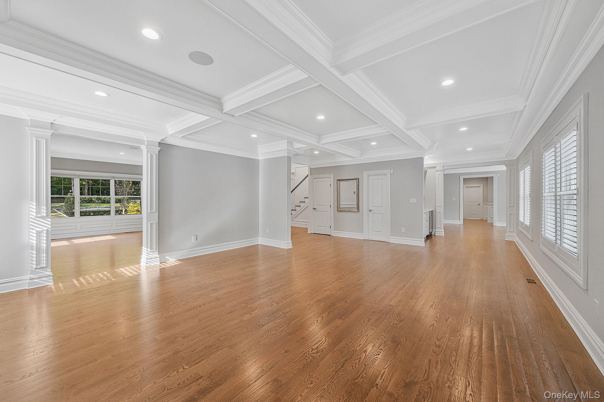 #13 photo, 4 Carriage Court, Dix Hills , NY 11746