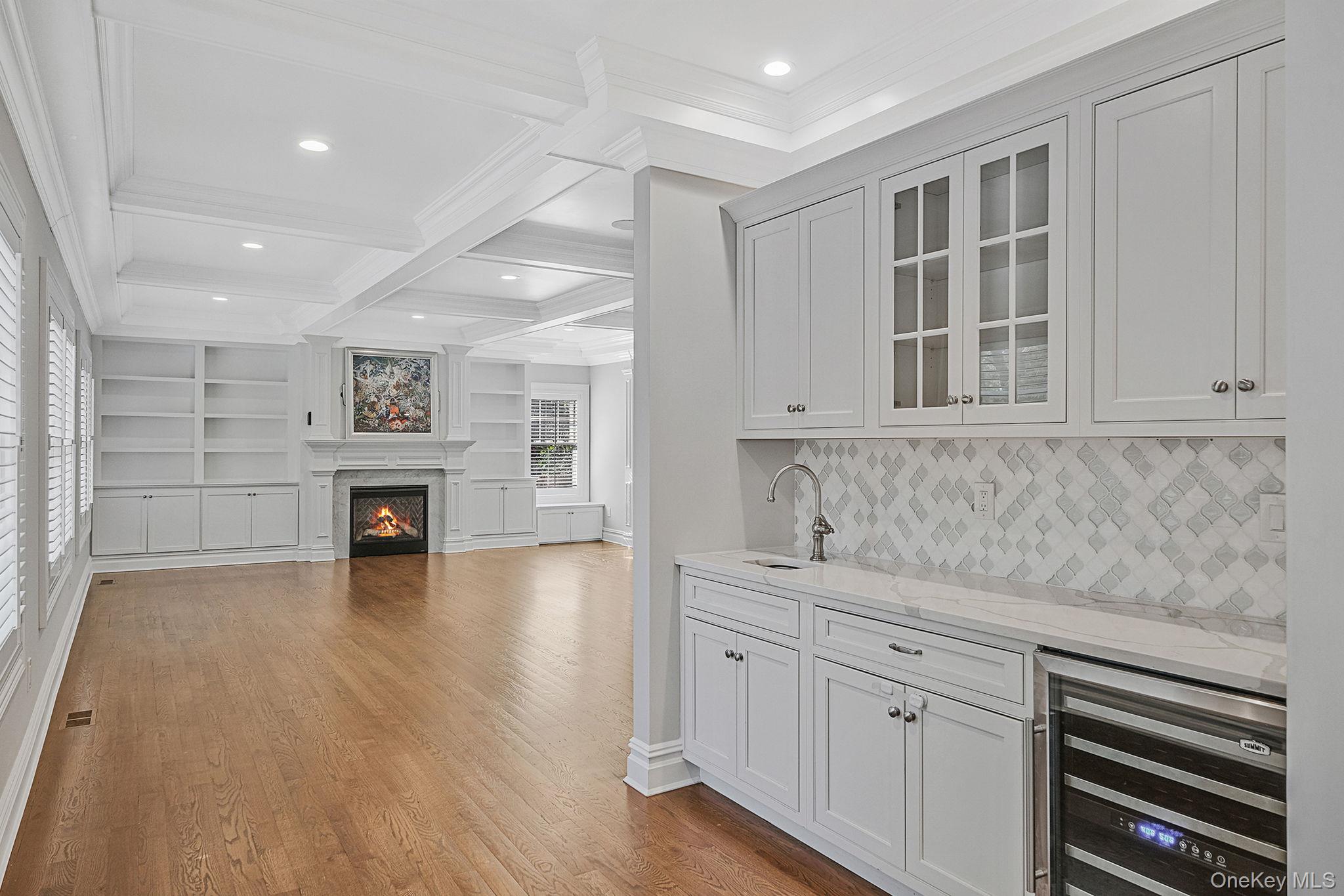 #17 photo, 4 Carriage Court, Dix Hills , NY 11746