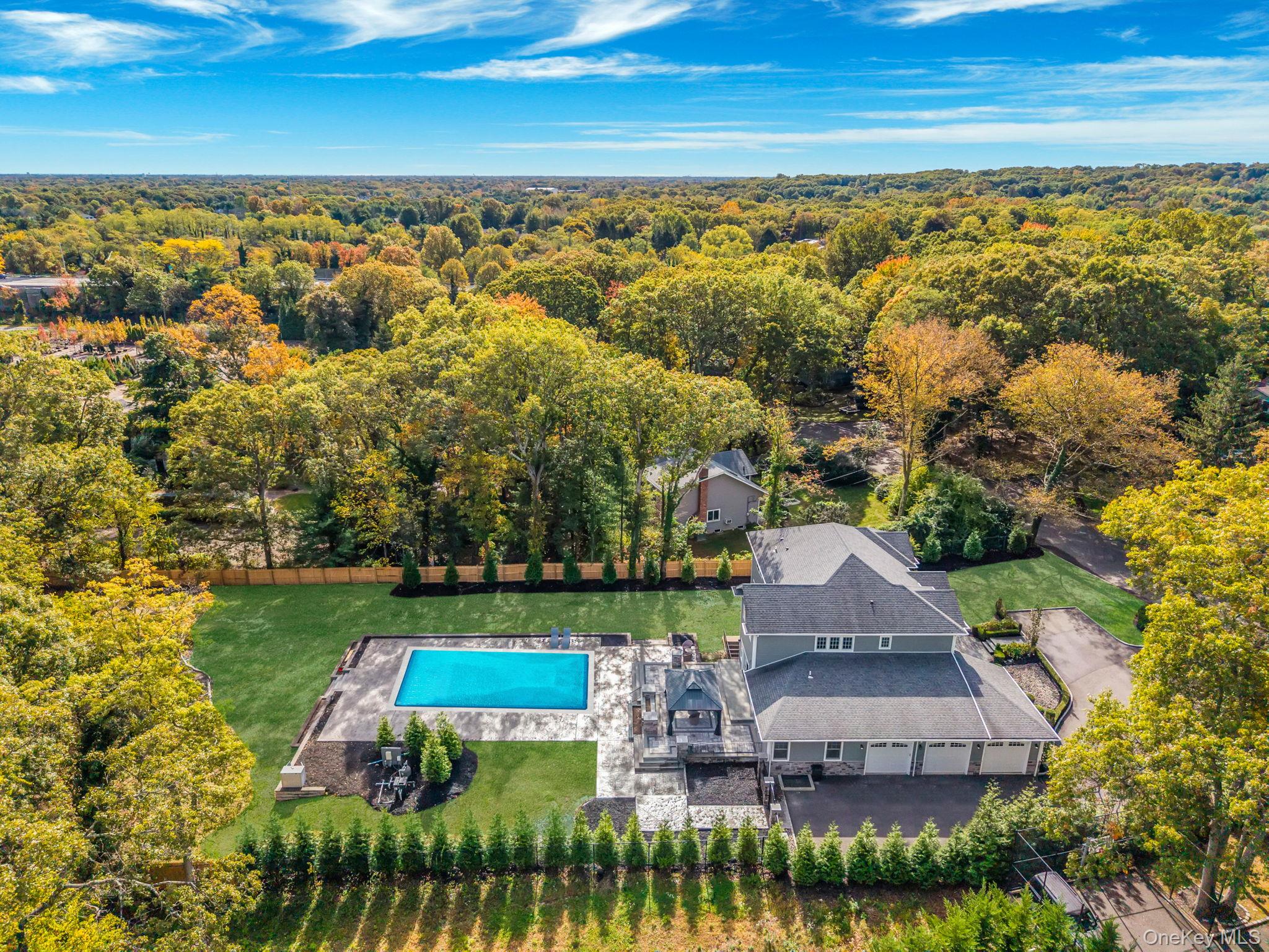 #6 photo, 4 Carriage Court, Dix Hills , NY 11746