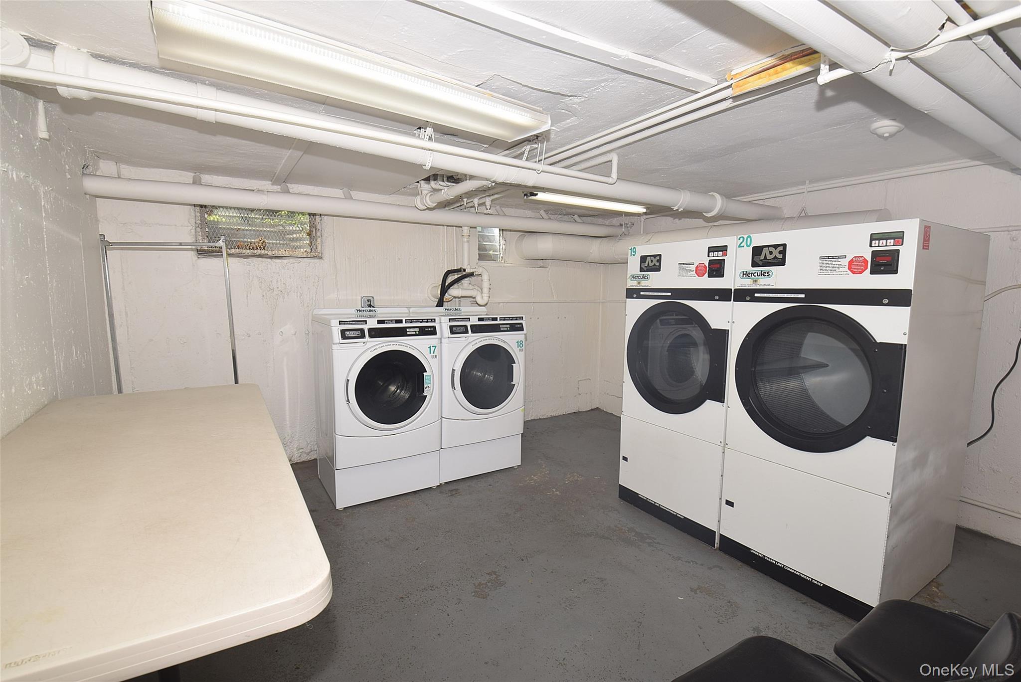 #14 photo, 72 Edmunton Drive, 东长岛 North Babylon , NY 11703