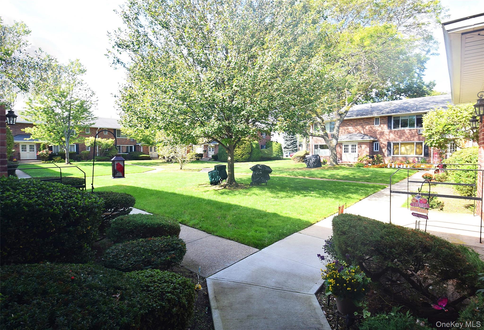 #15 photo, 72 Edmunton Drive, 东长岛 North Babylon , NY 11703