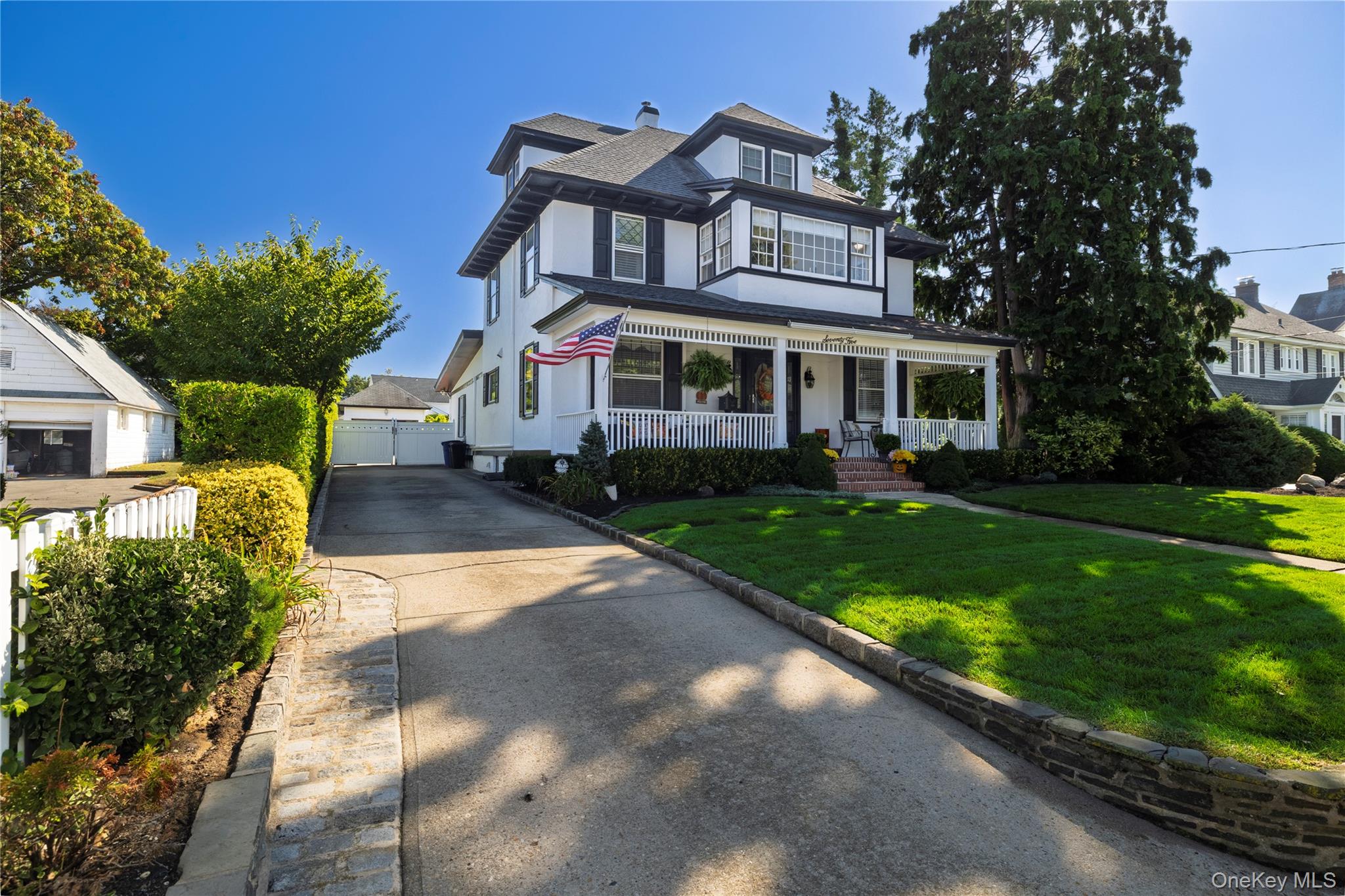 #5 photo, 75 Hendrickson Avenue, Rockville Centre , NY 11570