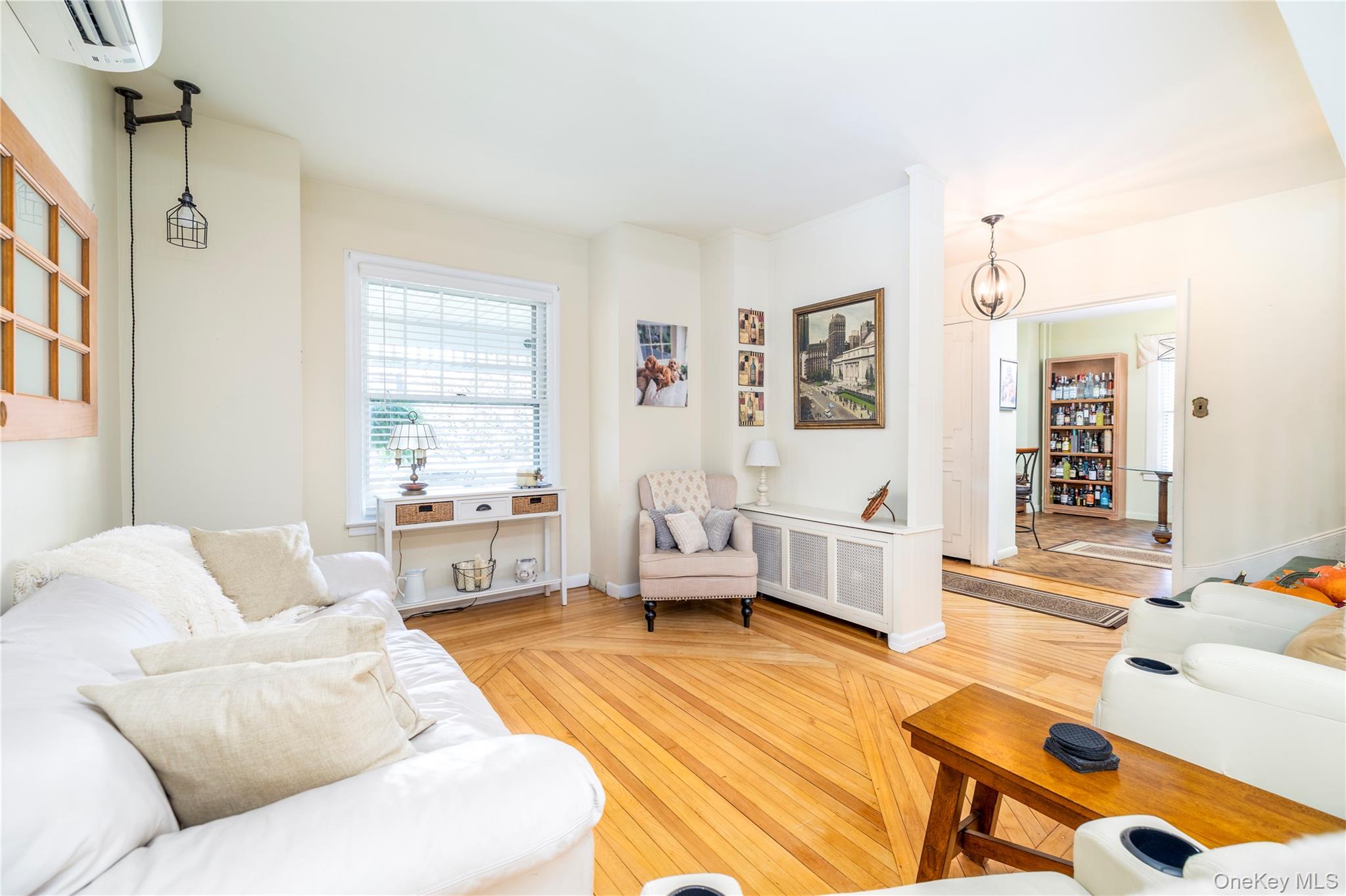 #6 photo, 75 Hendrickson Avenue, Rockville Centre , NY 11570