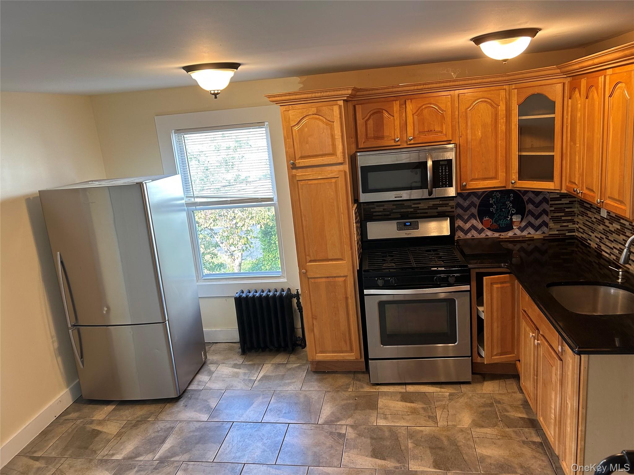 #3 photo, 46 Dawson Avenue, サフォーク郡 Kings Park , NY 11754