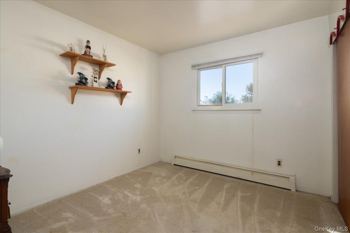 #20 photo, 31 Parente Lane, Island Park , NY 11558