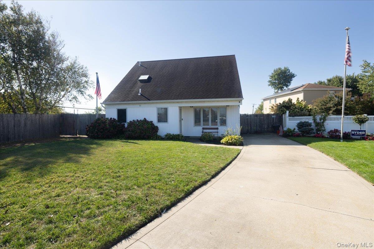 #4 photo, 31 Parente Lane, Island Park , NY 11558