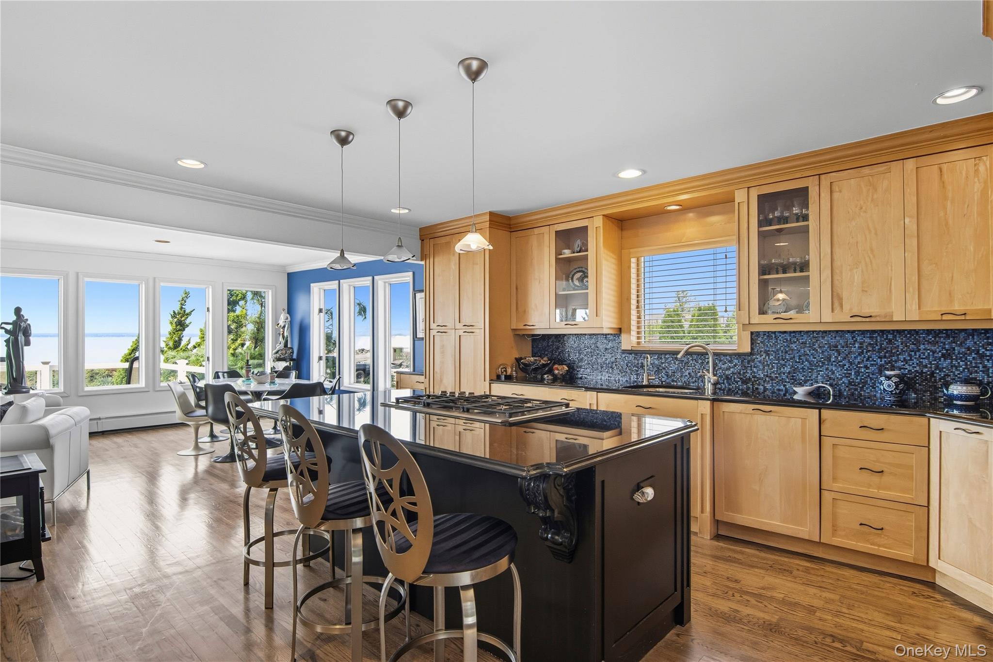 #8 photo, 27 Mohring Bay Court, ナッソー郡 Bayville , NY 11709