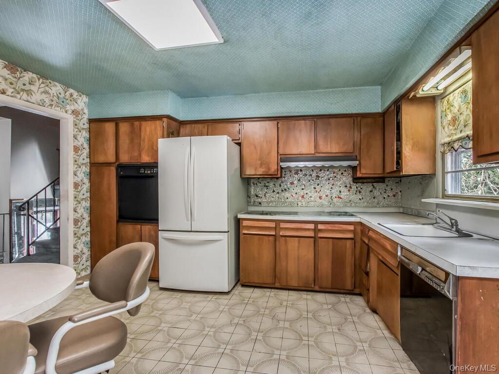 #11 photo, 127 Crisfield Street, Yonkers , NY 10710