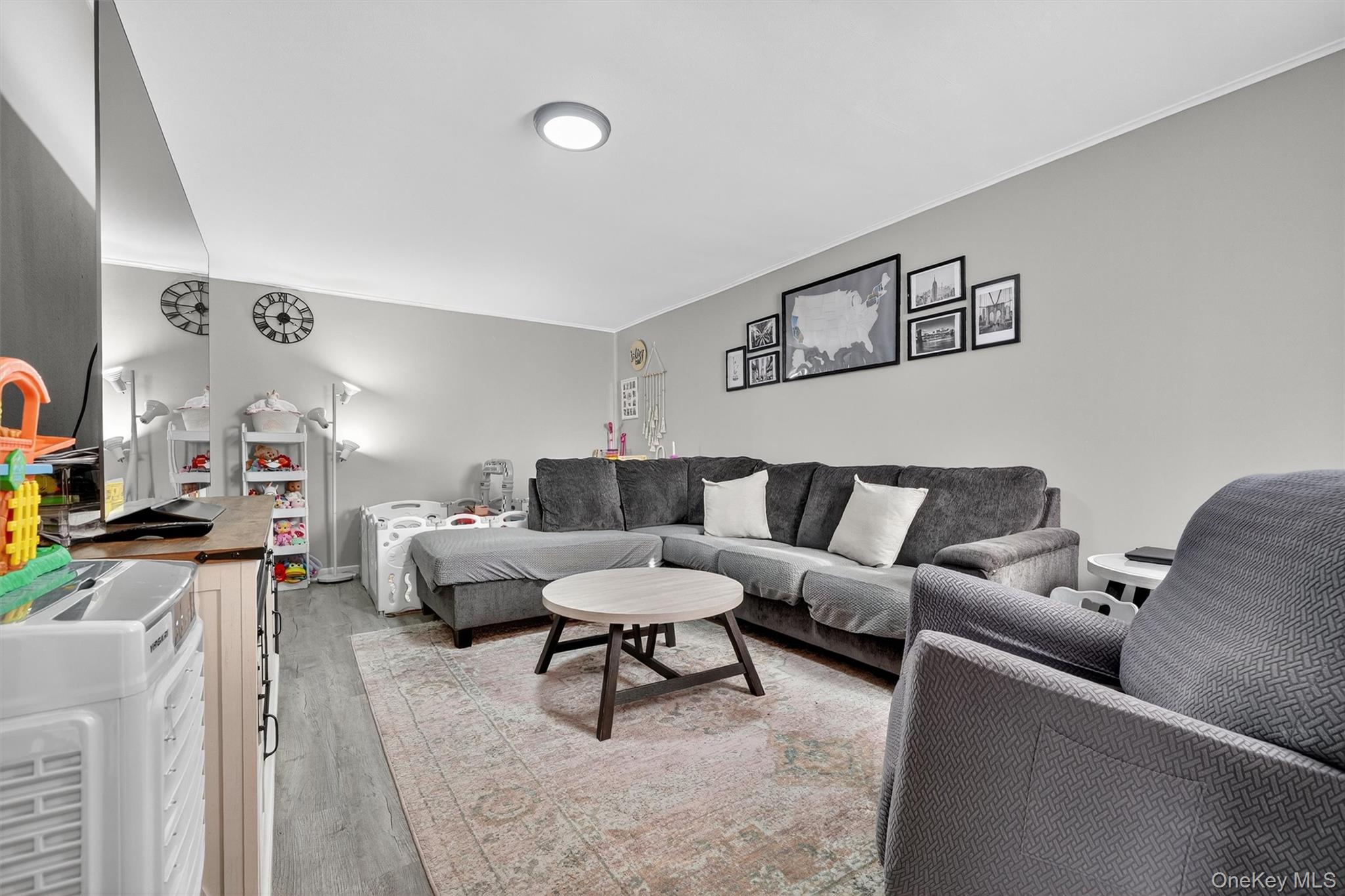 #10 photo, 1818 Tomlinson Avenue, Bronx , NY 10461