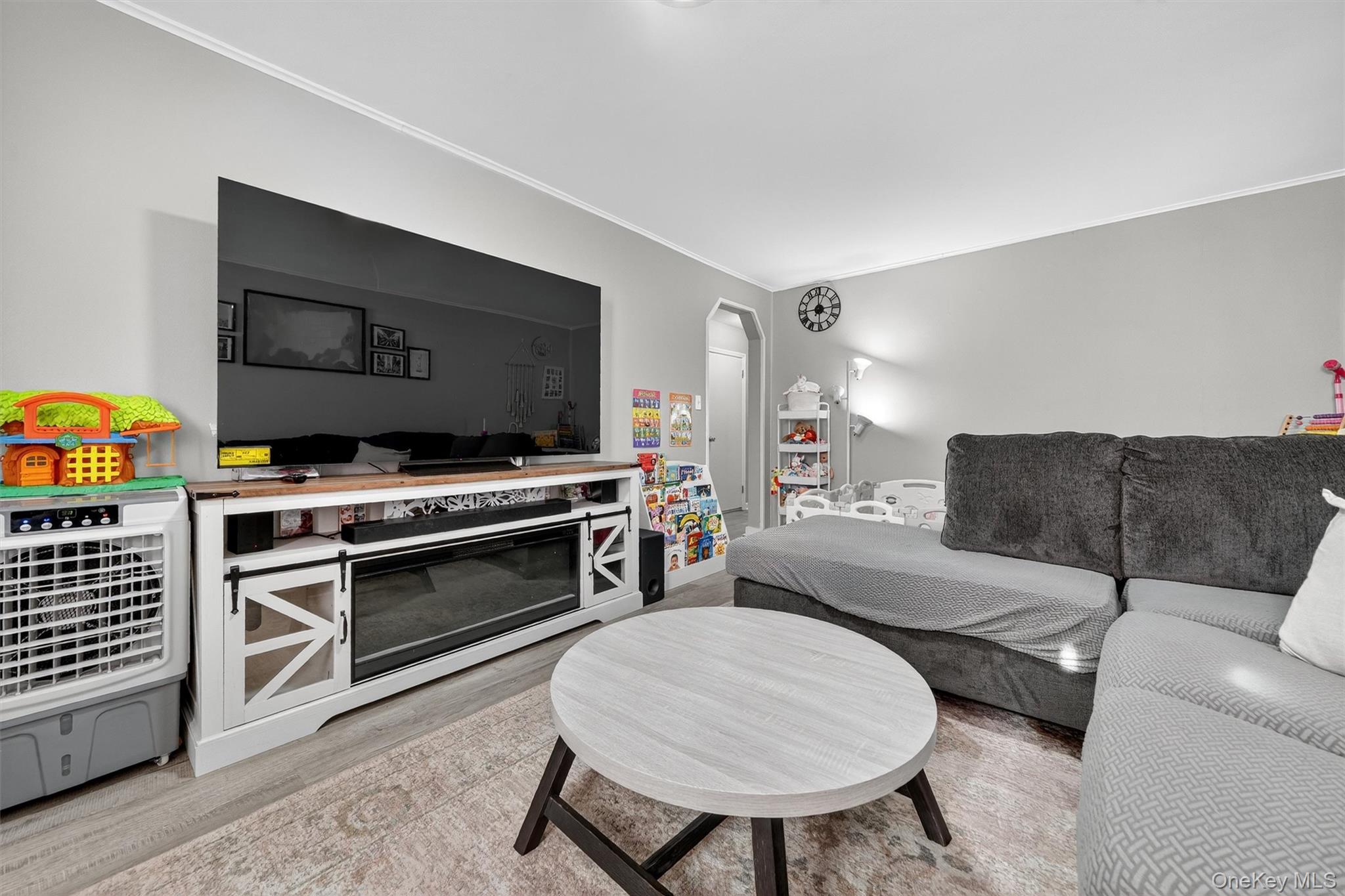 #11 photo, 1818 Tomlinson Avenue, Bronx , NY 10461