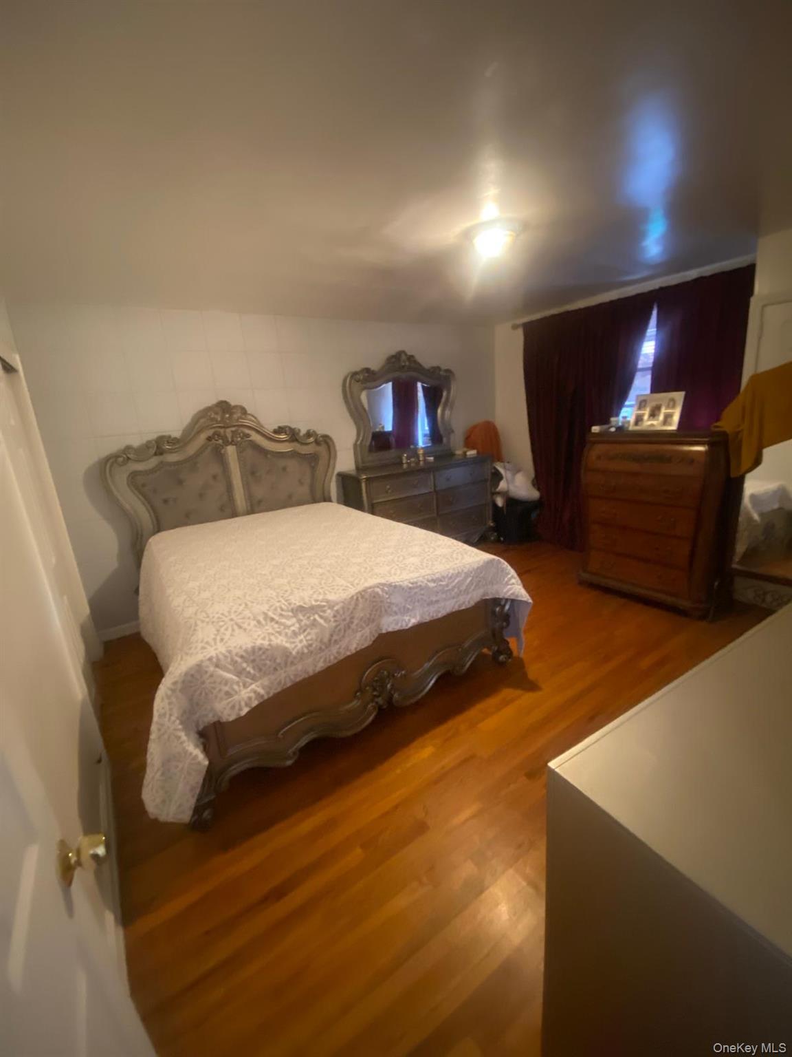 #19 photo, 2923 N Mickle Avenue, Bronx , NY 10469