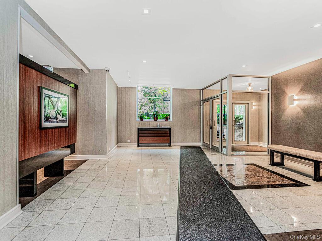 #7 photo, 6200 Riverdale Avenue, Bronx , NY 10471