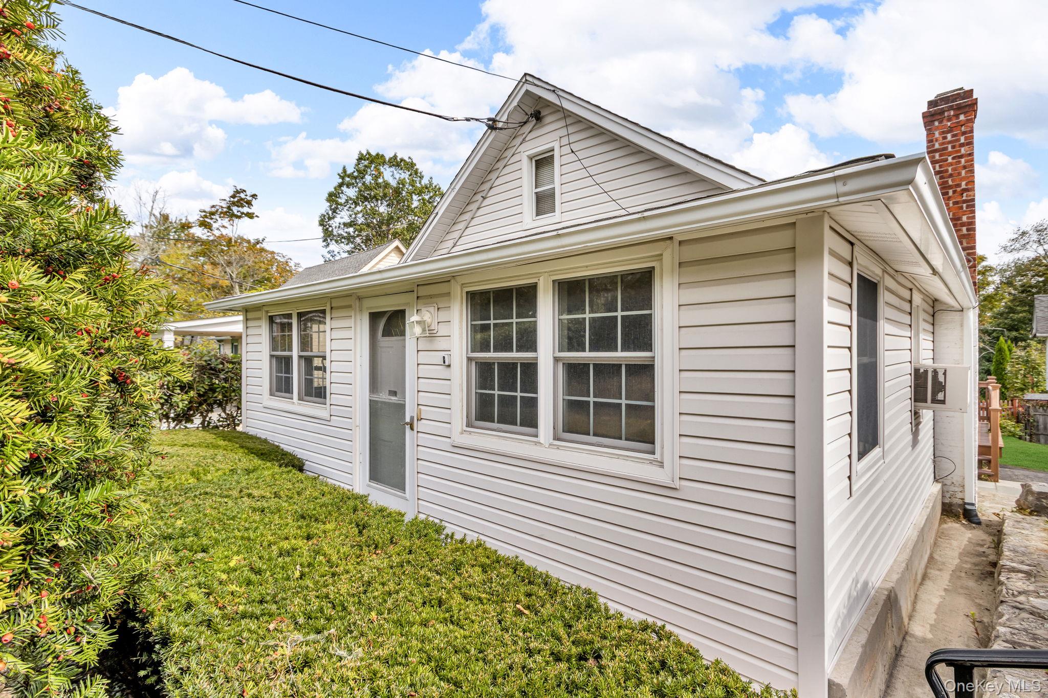 #1 photo, 35 Entrance Way, Mahopac , NY 10541