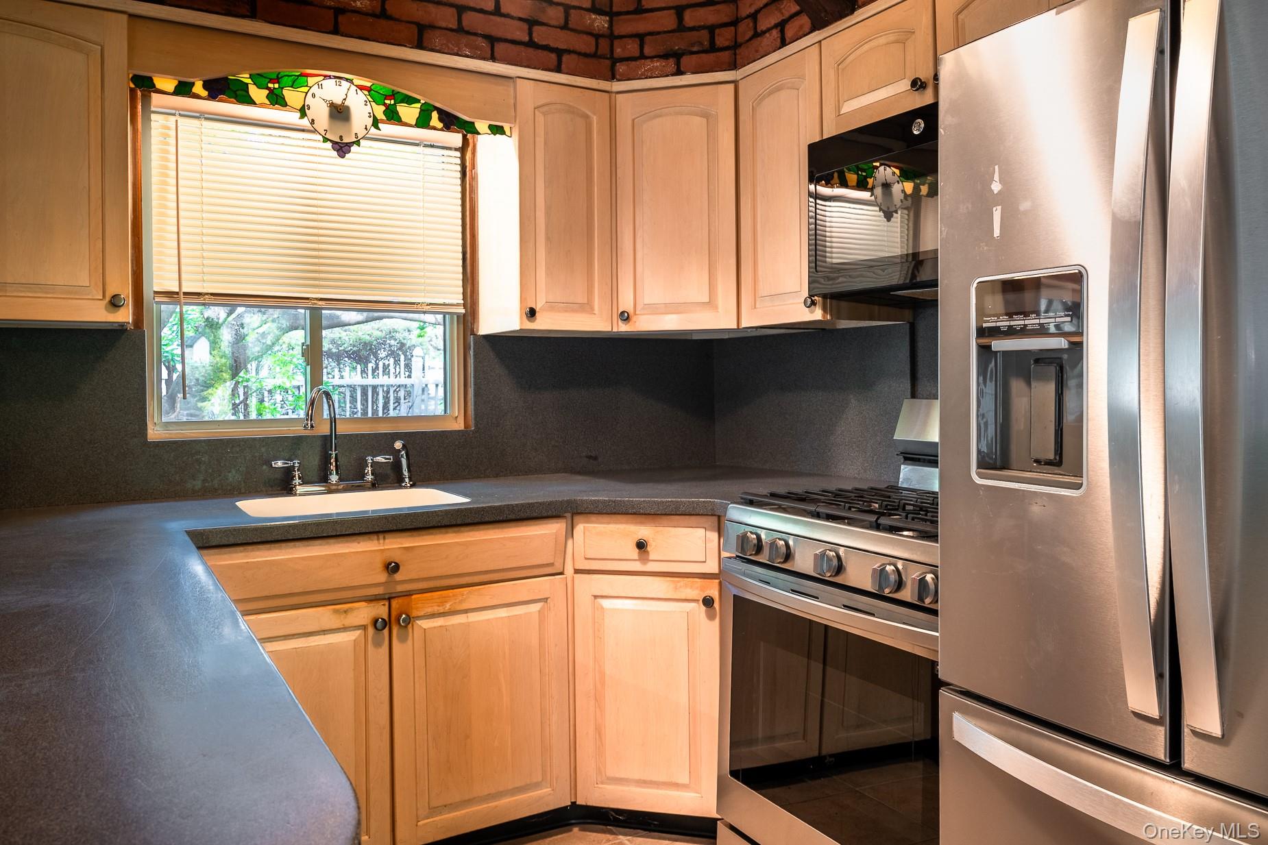 #4 photo, 417 Tompkins Avenue, Nyack , NY 10960