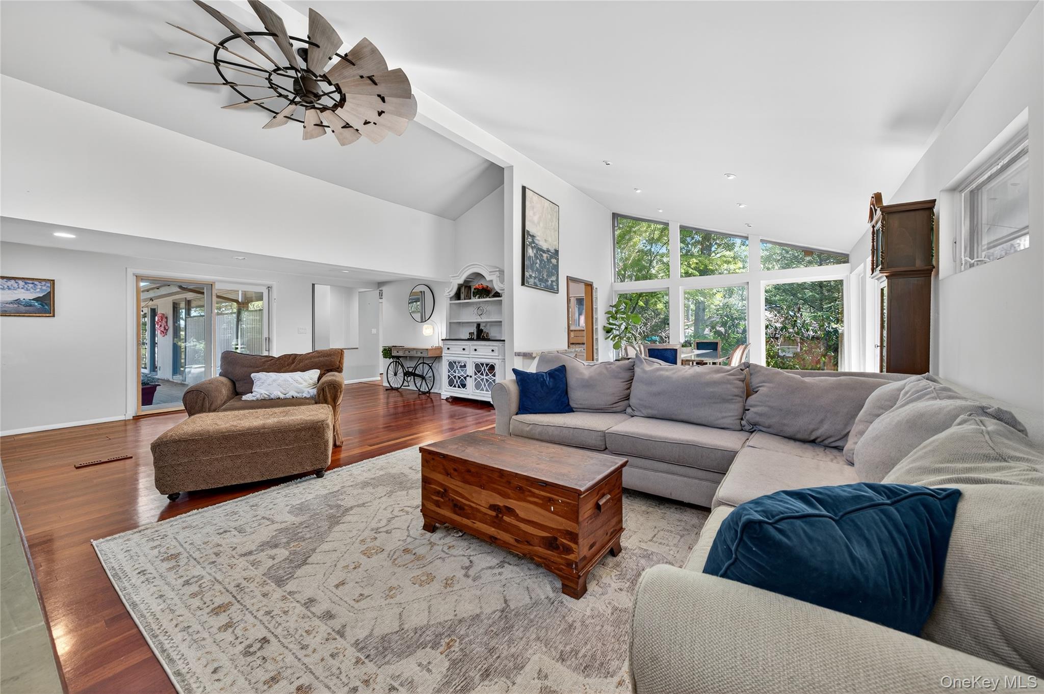 #11 photo, 35 Deer Path Road, 纽约州 Tuxedo Park , NY 10987