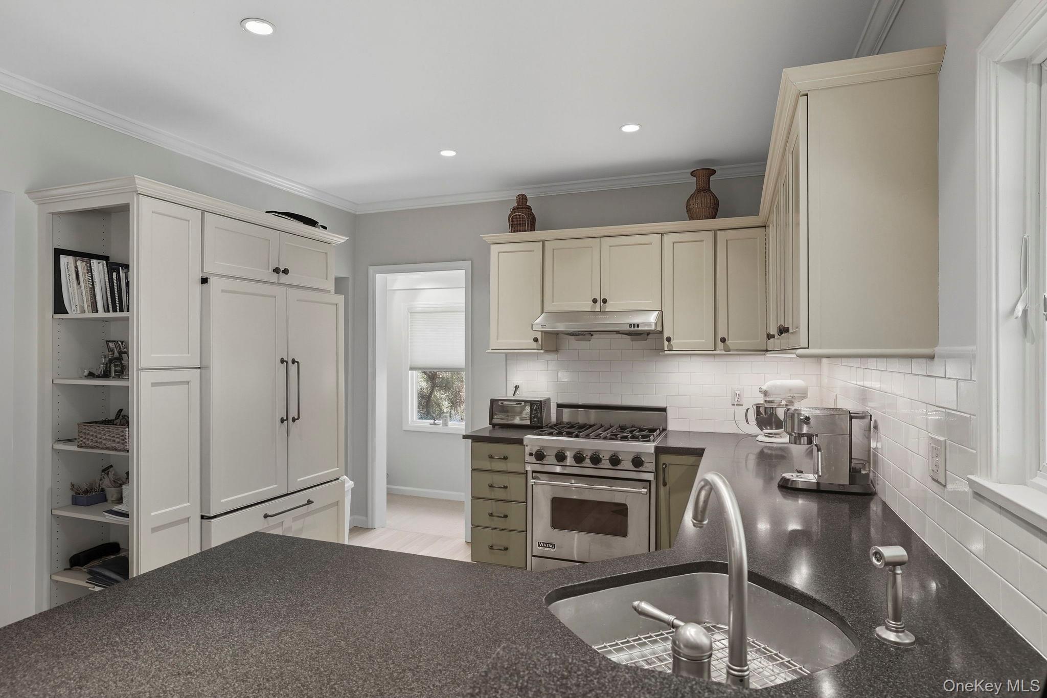 #11 photo, 122 Harriman Road, Mount Kisco , NY 10549