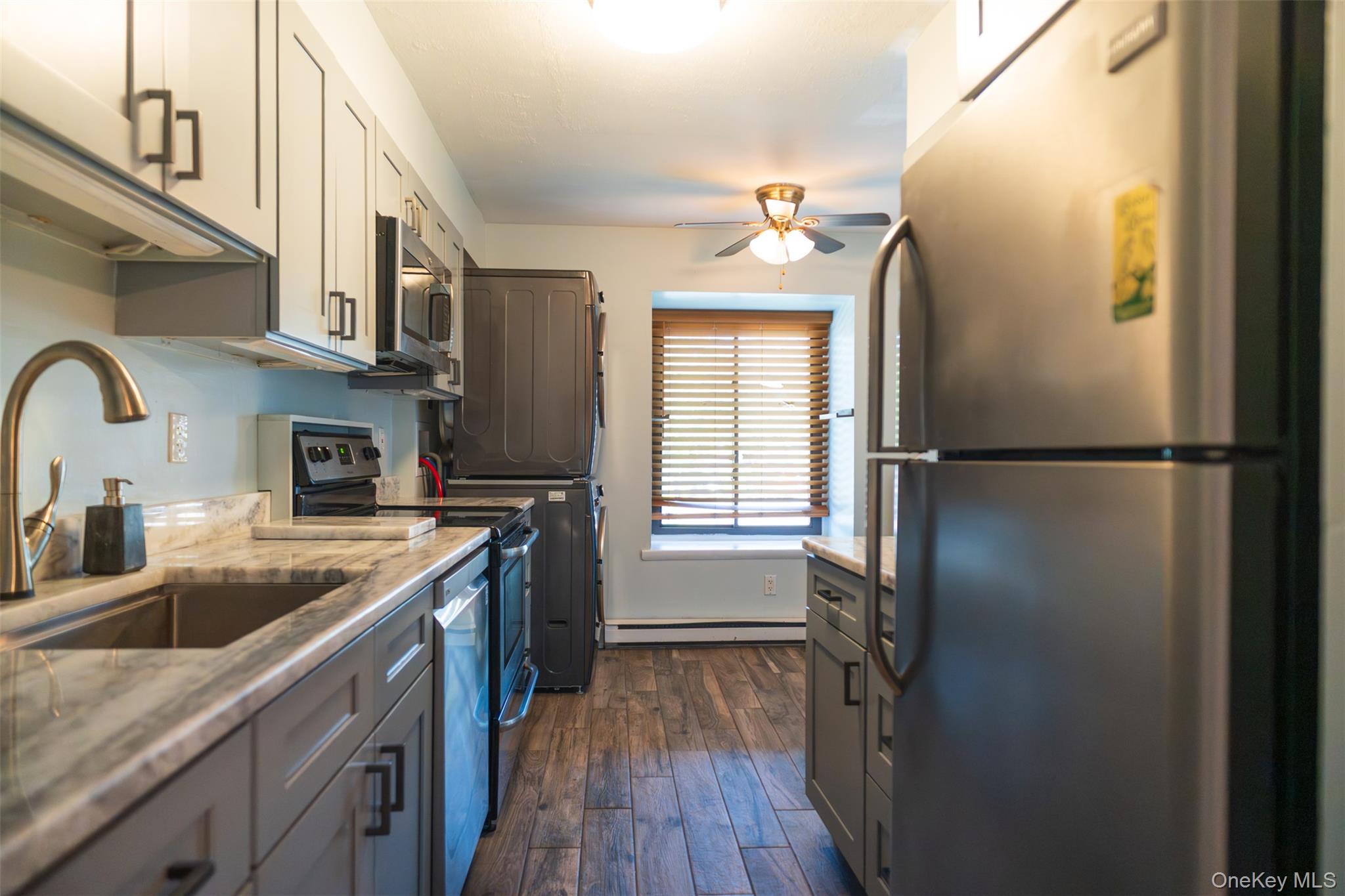 #12 photo, 5 Hammond Plaza, Beacon , NY 12508