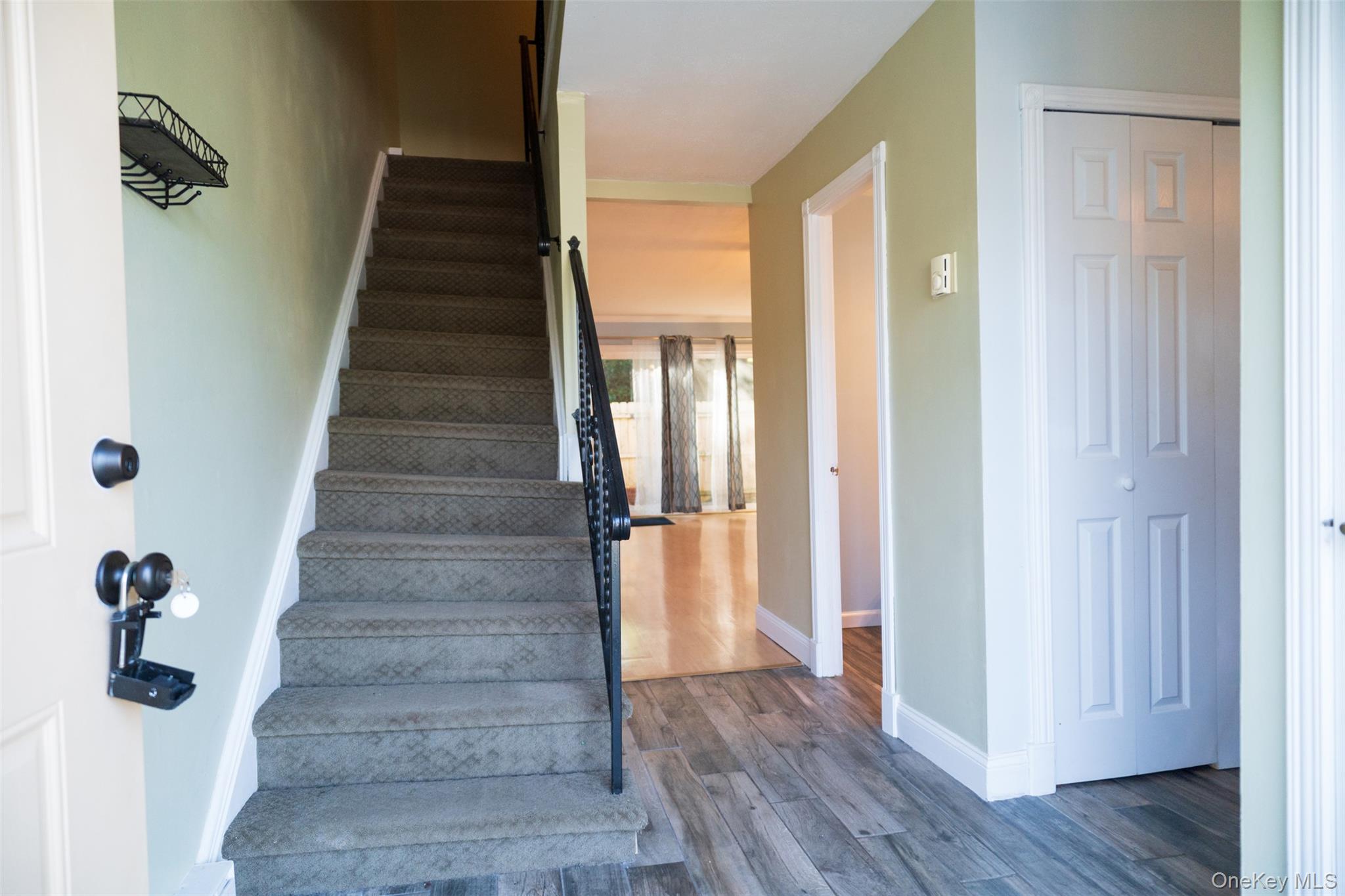 #4 photo, 5 Hammond Plaza, Beacon , NY 12508