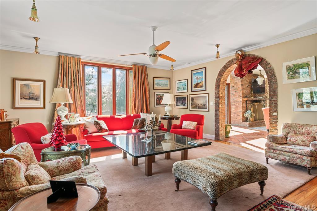 #15 photo, 4 Elfland Court, ナッソー郡 Oyster Bay Cove , NY 11771