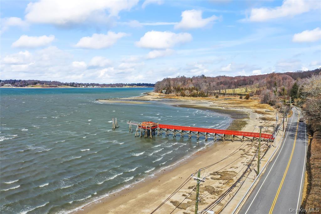 #3 photo, 4 Elfland Court, ナッソー郡 Oyster Bay Cove , NY 11771