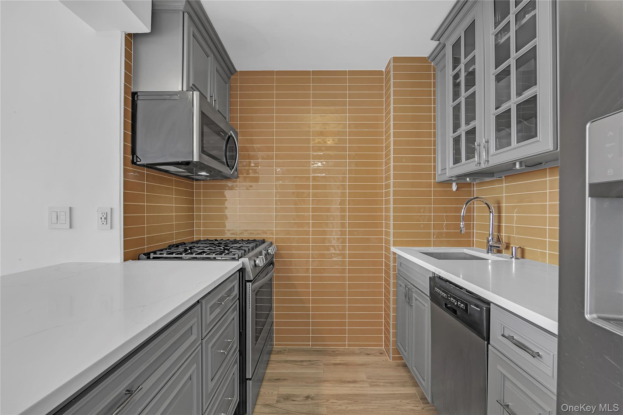 #7 photo, 4-74 48th Avenue, Long Island City , NY 11109