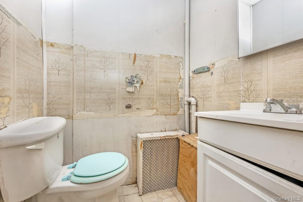 #13 photo, 142-56 Rockaway Boulevard, South Ozone Park , NY 11436