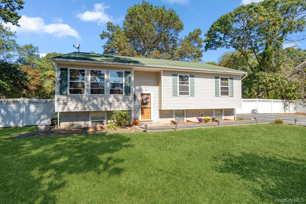 #1 photo, 15 New York Avenue, Bay Shore , NY 11706