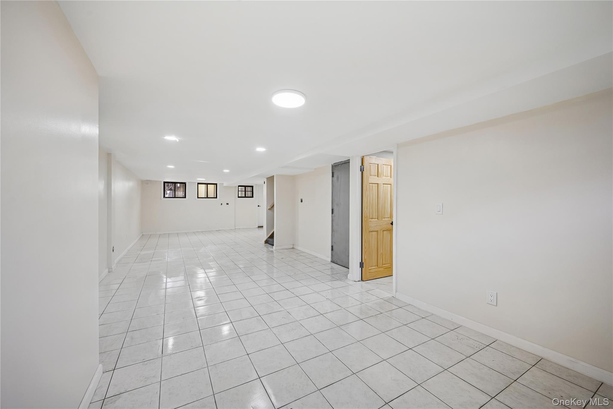 #11 photo, 3250 87th Street, クイーンズ区 East Elmhurst , NY 11369