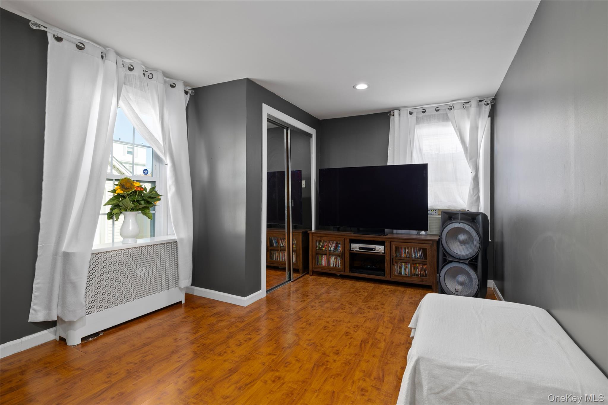 #16 photo, 19 Teneyck Avenue, ナッソー郡 Valley Stream , NY 11580