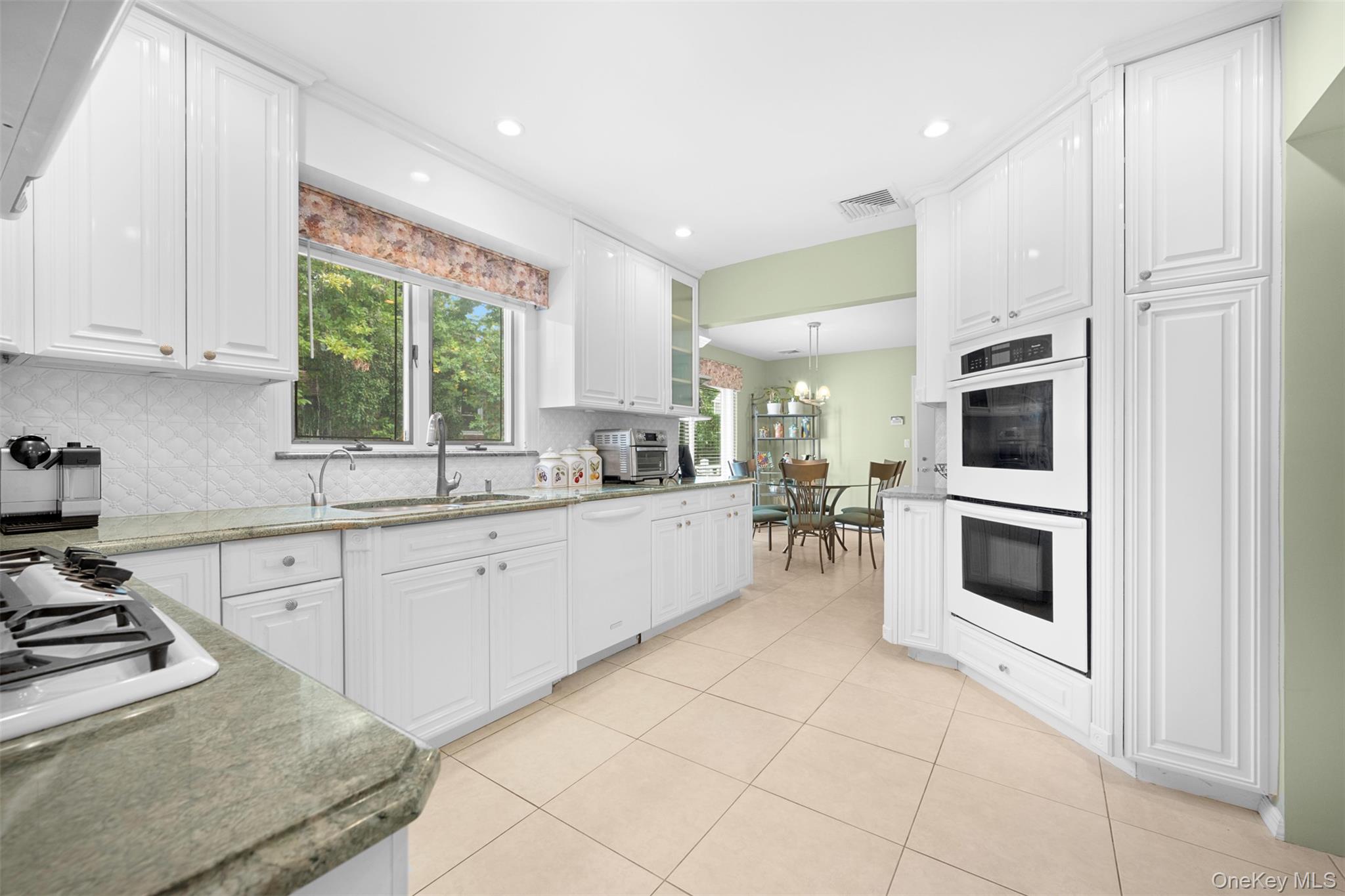 #18 photo, 23 Parkside Drive, 长岛 大颈 Great Neck , NY 11021